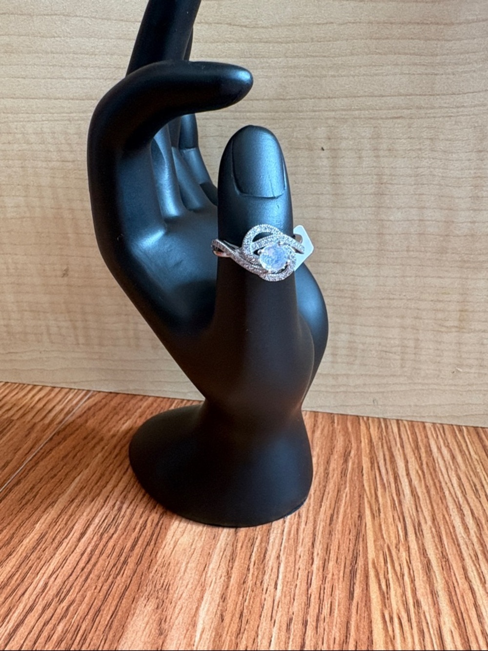 Elegant 925 Silver Ring With Moonstone  Crystal - Silver